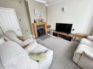Lounge- click for photo gallery